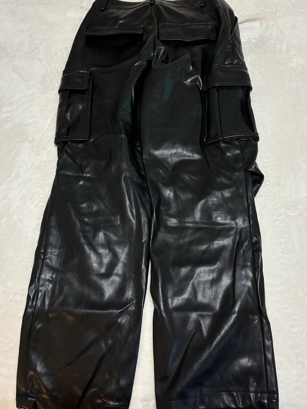 Women’s 7 for all mankind Black Faux Leather Cargo Pants